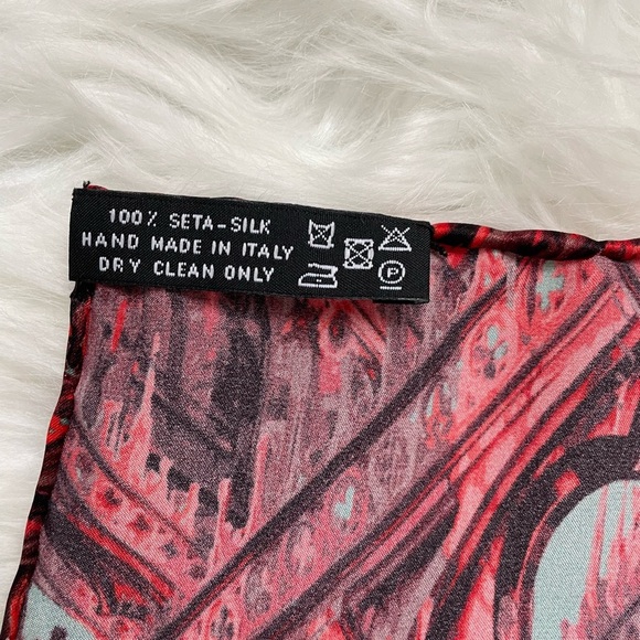 Italo Ferretti | Red and Blue 100% Seta-Silk Tie and Pocket Square - Italy - Picture 14 of 16